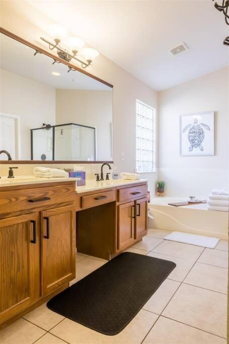 Private Paradise With Pool Heater, Spa, Billiards Avondale Bagian luar foto