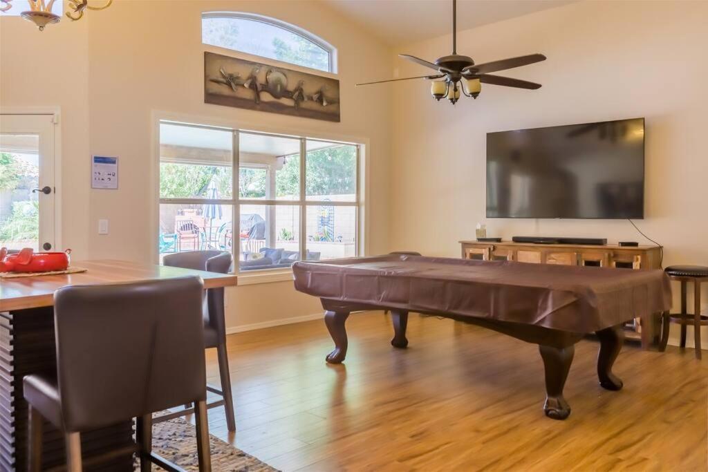 Private Paradise With Pool Heater, Spa, Billiards Avondale Bagian luar foto