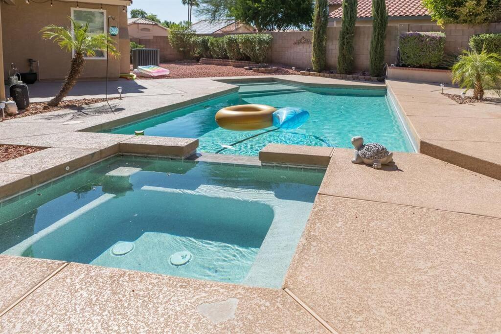 Private Paradise With Pool Heater, Spa, Billiards Avondale Bagian luar foto